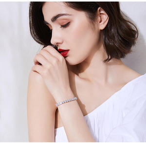 Fabricant de bijoux sur mesure, bracelet tennis pour femme, bracelet en or blanc avec diamants de laboratoire, bijoux de mariage - Product Image 3