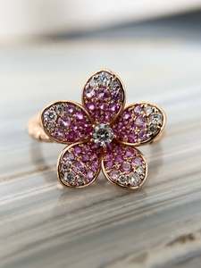 Anillo de Plata 925 Chapado en Oro Rosa con Moissanita en Racimo y Engaste de Puntas para Regalo de Boda y Fiesta para Mujer - Product Image 1