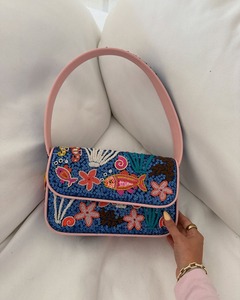 Bolso de mano clásico de lujo hecho a mano con cuentas, diseño de rodajas de naranja vibrante de Creative Art Zone - Product Image 5