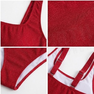 Ensemble de yoga 2 pièces imprimé papillon bleu avec finition dorée, body à col en V profond et jupe portefeuille longueur genou - Product Image 4
