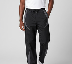 Pantalones Deportivos Casuales para Hombre, Negros, de Secado Rápido, con Paneles Grises, Cintura Elástica con Cordón, Material Ligero de Poliéster - Product Image 6