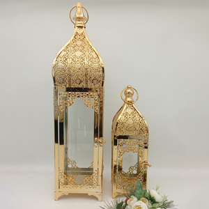 Nuevo Diseño de Linterna Dorada de Metal, Linterna Cuadrada Dorada para Decoración Festiva de Ramadán - Product Image 3