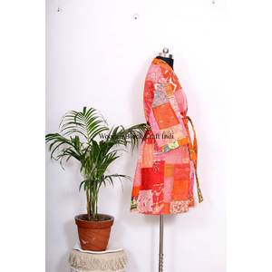 Nouvel arrivage : Kimono long pour homme ou femme en patchwork de soie Kantha, robes kimono en soie Kantha pour femme - Product Image 5