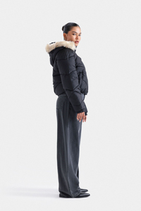 Chaqueta Acolchada de Punto Impermeable y Transpirable para Mujer, Diseño Acolchado Cálido para Invierno - Product Image 3