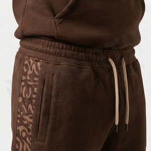 Survêtement à capuche marron pour homme, manches longues, couleur unie, vêtements de sport décontractés avec cordon de serrage et poches latérales, tenue d'automne - Product Image 5