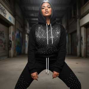Conjunto de Sudadera con Capucha y Pantalones de Chándal Personalizados con Pedrería para Mujer, Ropa Urbana Personalizada de Dos Piezas, Venta al Por Mayor OEM ODM - Product Image 4