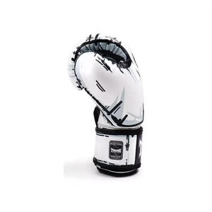 Gants de boxe en cuir de vachette de qualité supérieure, personnalisables avec marque et logo, noirs et blancs, fermeture auto-agrippante, pour entraînement Muay Thai et sport - Product Image 5