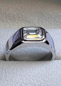 แหวนมอสซาไนต์ทรงเอเมอรัลด์สำหรับผู้ชาย เงินแท้ 925 แหวนแบบเซ็ตขอบเพชร แหวนตราประทับสุดหรู แหวนแต่งงาน - Product Image 6