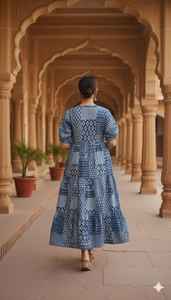 Robe longue mi-longue en coton bleu marine à imprimé artisanal, manches bouffantes, style ethnique bohème, taille naturelle, écologique, indienne - Product Image 4