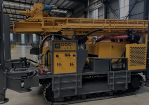 Foreuse hydraulique sur chenilles FengSu FY-800 800 m 194 kW pour puits d'eau, fabriquée en Indonésie - Product Image 4
