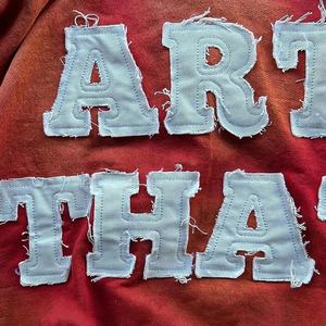 Conjunto de Sudadera con Capucha y Pantalones Jogger de Moda Urbana de Invierno, Estilo Y2K, con Parches Bordados Desgastados, Personalizado, 400 GSM - Product Image 6