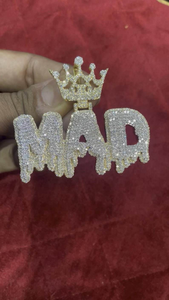 Pendentif Couronne Moissanite Personnalisé Lettre Gravée Iced Out Hip Hop Luxe Collier Statement Bijoux Pour Hommes Femmes - Product Image 2