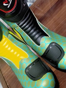 Botas de Motociclismo de Estilo Único y Súper Calidad, de Plástico PU, a Media Pantorrilla, Transpirables, Antideslizantes, Ligeras, para Todas las Estaciones - Product Image 6
