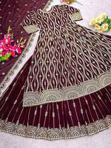 Robe Lehenga Dupatta Traditionnelle Indienne-Pakistanaise de Créateur pour Soirée, Broderie Lourde, Tissu Faux Georgette Entièrement Brodé - Product Image 5