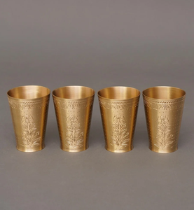 Verre à eau, vin ou jus en laiton de qualité supérieure, design élégant et raffiné, meilleur article de décoration de table. - Product Image 3