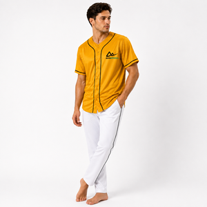 Maillot de baseball moderne conçu pour l'entraînement en équipe et les matchs, offrant un confort durable et des performances fiables pour les joueurs actifs. - Product Image 6