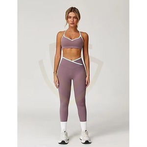 Nuevo Conjunto de 2 Piezas al por Mayor con Logotipo Personalizado, Sujetador Deportivo y Leggings Sólidos de Secado Rápido y Elasticidad en Cuatro Direcciones para Mujer - Product Image 1
