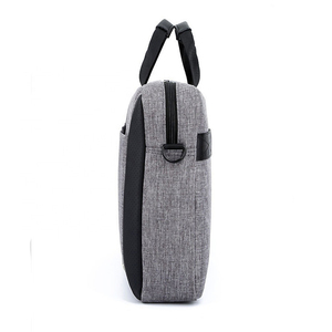 Bolsa para Portátil de 15 Pulgadas, Marca NAHEED SPORTS, Alta Calidad, Diseño Simple y Moderno, Variedad de Colores, Logotipo Personalizado, Uso en Oficina y al Aire Libre - Product Image 5