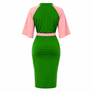 Alfa |   Kapa |   Vestido Midi Ajustado Alpha para Mujer, Verde y Rosa, con Bloques de Color en Contraste, Manga Capa, Detalle de Botones y Lazo en la Cintura - Product Image 4
