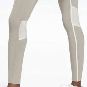 Custom High Waist Ruched Elastic Waist Knitted Tight Yoga Pants High Quality Solid <b>Seamless</b> <b>Leggings</b> Women - Product Image 2