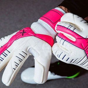 Vente directe usine Gants de football de marque personnalisables pour gardien de but, avec impression d'équipe, paume en latex à adhérence et dos flexible, pour usage extérieur de haute performance - Product Image 2