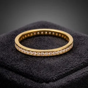 Bague éternité en or 10 carats avec diamants ronds, fabricant de bijoux en gros - Product Image 2