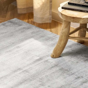 Luxury Silver Grey Solid Area Rug Soft Plush Minimalist Viscose Handloom Premium Carpet Living Room Bedroom Decorative Floor Rug - Product Image 3
