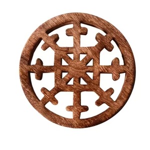 Sous-verres et dessous de plat en bois faits à la main en forme de fleur, design chinois traditionnel, accessoire de décoration de table en bois naturel - Product Image 5