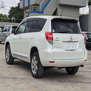 Toyota Vanguard Usado en Excelentes Condiciones, Precio Económico, Alta Velocidad, Envío Rápido, Conducción Suave y Confiable - Product Image 4