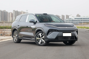 BYD Tang L DM-P 2025, SUV hybride rechargeable 7 places à quatre roues motrices, autonomie de 200 km - Product Image 3