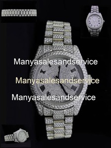 Montre en diamant moissanite rond VVS, cadran rond entièrement serti de diamants, bracelet en acier inoxydable pour homme, résistance à l'eau de 10 bars - Product Image 3