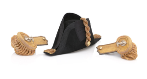 Chapeau Empire Napoléonien Personnalisé de Haute Qualité Professionnel avec Logo Élégant en Bleu Foncé et Motifs Classiques – Chapeaux et Casquettes - Product Image 5