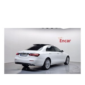 Mercedes-Benz Clase E E250 Exclusive, Modelo Septiembre 2023, con Caja de Cambios Automática, Asientos de Cuero, Cámara Trasera, 15,242 km - Product Image 2