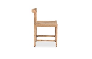 Silla de Comedor de Madera de Teca Sólida de Calidad de Exportación con Detalles de Ratán, Silla de Madera para Proyectos Comerciales y Residenciales - Product Image 3
