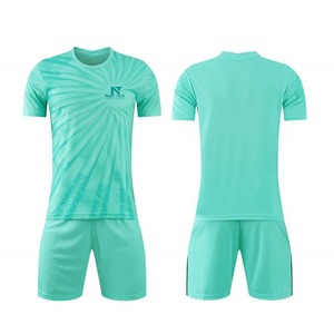 ชุดกีฬาผู้ชายใส่สบาย ชุดฟุตบอล โพลีเอสเตอร์ 100% ชุดฟุตบอลสั่งทำพิเศษสำหรับผู้ชาย - Product Image 2