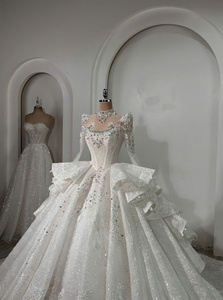 Robe de mariée OEM magnifique en tissu de dentelle unie, style robe de bal, motif floral, pour les vacances, avec traîne, code TNBPno11 TL - Product Image 2