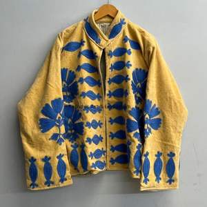 Chaqueta de algodón Suzani hecha a mano en India, chaqueta corta bordada a mano, abrigo unisex, chaqueta corta Suzani hecha a mano - Product Image 4
