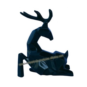 Sculpture assise en aluminium verte de cerf pour la décoration de restaurant de bureau d'hôtel et de chambre à coucher - Product Image 1