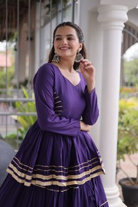 Ensemble haut peplum et lehenga en coton Cora pour femme, avec travail en dentelle Gota Patti, jupe évasée à volants de 12 mètres, tenue traditionnelle festive pour mariage - Product Image 5