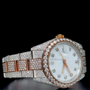 Montre classique en or rose bicolore avec cadran blanc entièrement serti de pierres, cadran rond, sertie de 25 carats de moissanite VVS, montre automatique. - Product Image 1