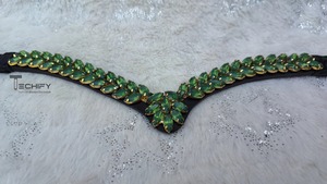 One Row Curry Comb Accesorio de tachuela de caballo de cuero Premium con cristal transparente y diseño de curva en V con acabado dorado Las mejores ofertas - Product Image 2