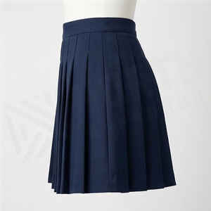 Jupe plissée courte pour femme, couleur unie bleu marine, taille normale, style confortable pour toutes les saisons - Product Image 3