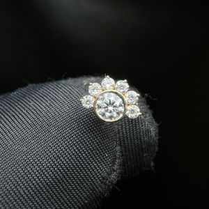 Boucles d'oreilles soleil en or 14 carats avec diamant de laboratoire et diamant rond, bijoux de piercing - Product Image 4
