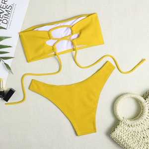 Ensemble de bikini bandeau vert uni pour femme avec bas de maillot de bain string à cordon en Spandex et Polyester extensible - Product Image 6
