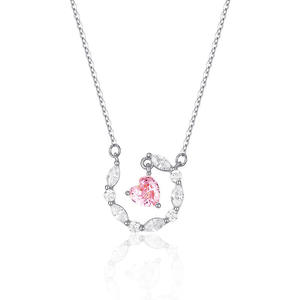 Collar con Colgante de Corazón con Diamantes Rosados y Piedras Transparentes, Cadena de Acero Inoxidable Chapada en Oro de 18K, Unisex, Clásico, para Bodas - Product Image 2