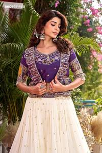 Última Colección de Lehenga-Choli de Diseñador con Vichitra Pesado y Bordado con Hilo, con Koti, Fabricante de Surat - Product Image 6