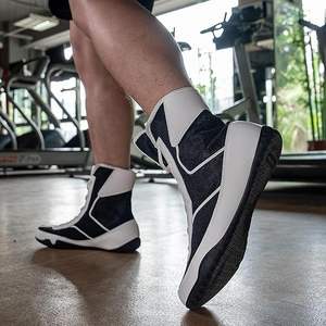 Bottes de lutte et de boxe ROMEO INDUSTRY pour hommes, largeur large, montantes, respirantes, légères, antidérapantes, en PU, pour la compétition et l'entraînement - Product Image 3