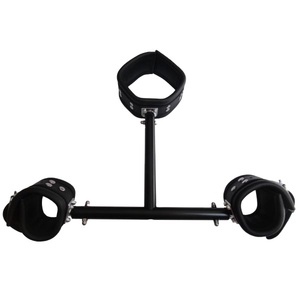 Fournisseurs en gros de fabricants IRISCO Accessoires de jeu gay en acier inoxydable Contrainte et bondage Collier en cuir Poignets de poignet Sex - Product Image 1