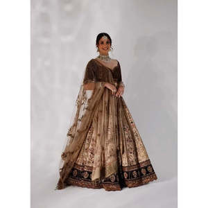 Lehenga Choli de Boda Beige de Diseñador FB en Poliéster con Trabajo de Hilo de Lentejuelas Dori - Product Image 2