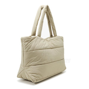 Bolso Tipo Tote Acolchado, Fabricado en Fábrica, Ligero, de Construcción Suave, Interior Espacioso, Casual, para Uso Diario, para Llevar al Hombro - Product Image 3